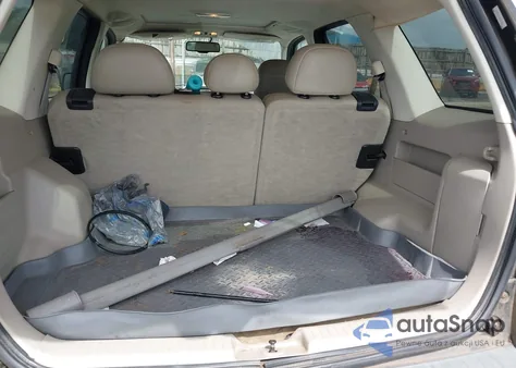 2008 Ford Escape Xlt from USA, damaged, VIN 1FMCU031X8KA80604